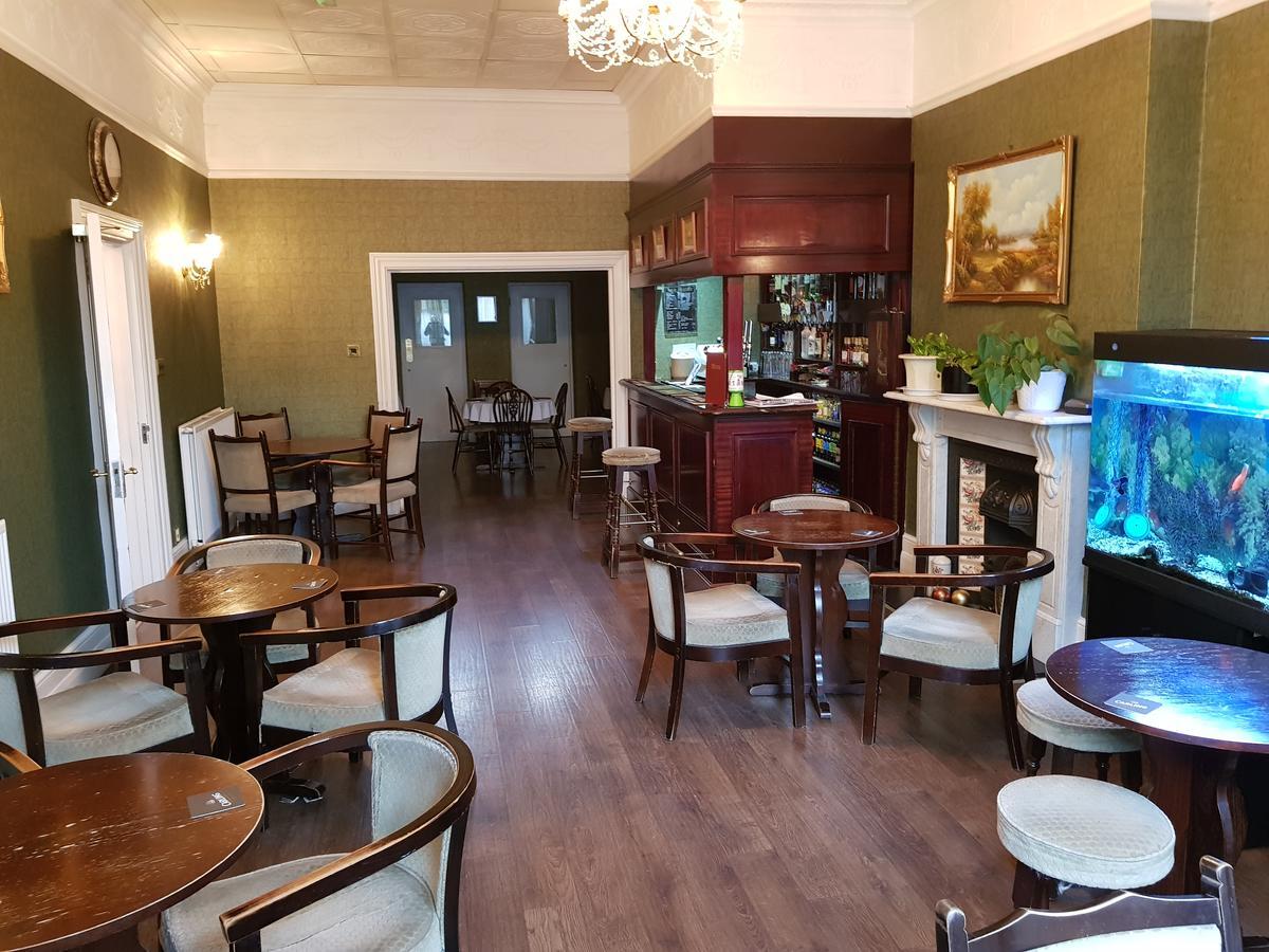 Forest View Hotel Лондон Екстериор снимка